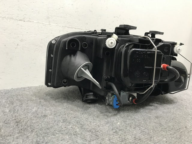 新品!A6(C5)オールロードクワトロ 4B系 純正 左 ヘッドライト キセノン HID AFS無 バラスト HELLA 4Z7 941 003 4Z7941003C ベンツ(134033)