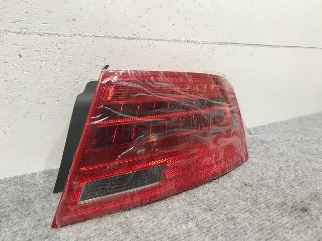 新品!A5(B8) 8T系 純正 後期 右 テールランプ/ライト/レンズ LED AL Automotive Lighting 8T0 945 096H 8T0945096H アウディ(134044)
