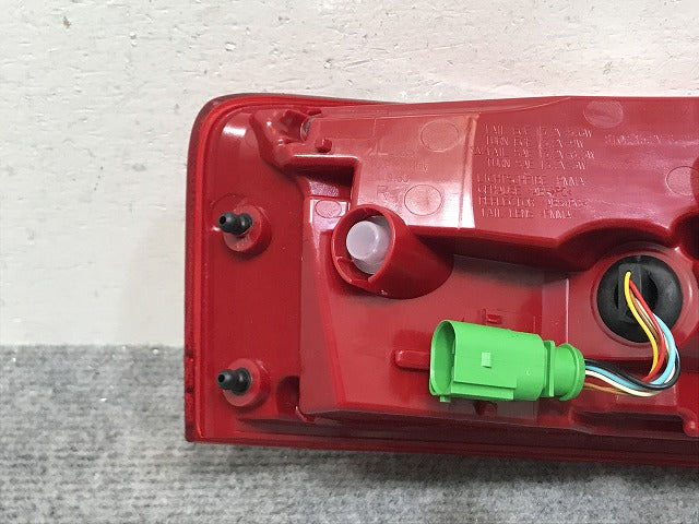新品!A5(B8) 8T系 純正 後期 右 テールランプ/ライト/レンズ LED AL Automotive Lighting 8T0 945 096H 8T0945096H アウディ(134044)