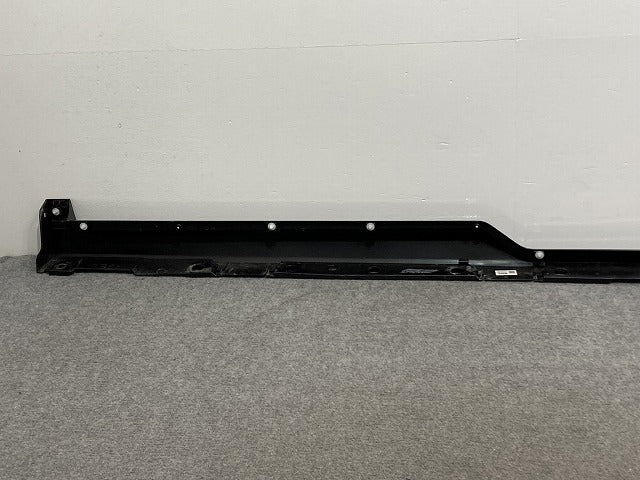 ヴォクシー/ノア/エスクァイア/V/X/G 80系/ZRR80G/ZRR85G/ZWR80G 純正 右 サイドステップ/サイドスカート 75850-28050 ボルドーマイカ 3R9(134051)