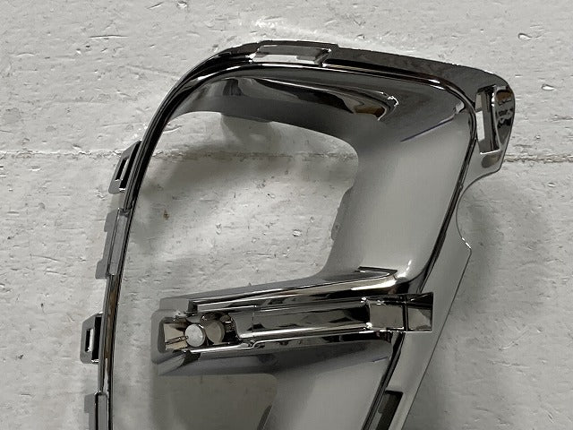 新品!キャプチャー HJ/HJBH5H/HJBH4MH 純正 右 フロント フォグカバー/フォグランプカバー 261A27768R 261525762R メッキ ルノー(134062)
