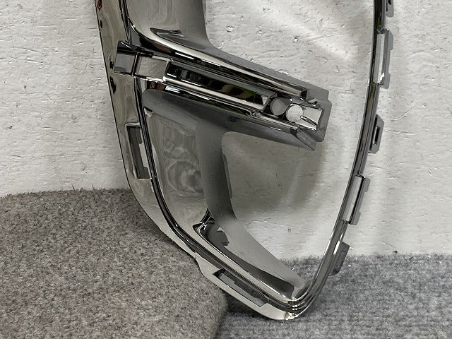 新品!キャプチャー HJ/HJBH5H/HJBH4MH 純正 左 フロント フォグカバー/フォグランプカバー 261A31120R メッキ ルノー(134063)