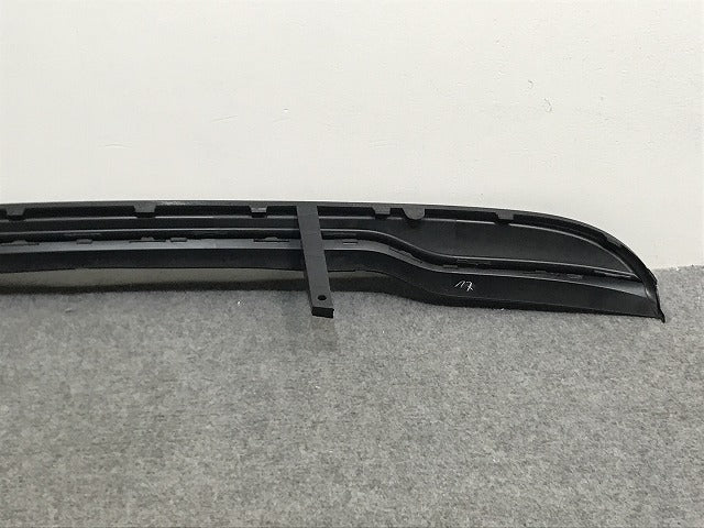 新品!Bクラス W246 純正 後期 リア アンダーカバー/ロアバンパー/ディフューザー A2468853925 素地 メルセデスベンツ(134071)