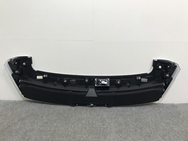 ヤリスクロス MXPB10/MXPB15/MXPJ10/MXPJ15 純正 リア ルーフスポイラー/ウィング 76871-52280 76085-52929-A1 パール 089(134154)