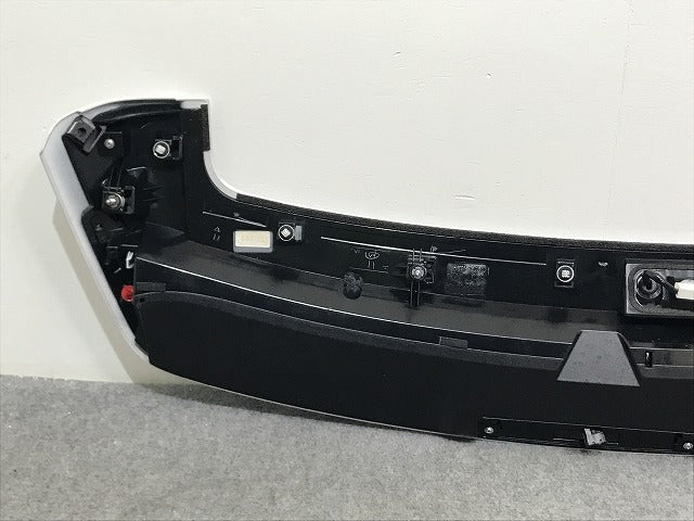 ヤリスクロス MXPB10/MXPB15/MXPJ10/MXPJ15 純正 リア ルーフスポイラー/ウィング 76871-52280 76085-52929-A1 パール 089(134154)