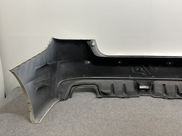 WRX/STI VAB 純正 後期 リア バンパー 57704VA022 クリスタルホワイトパール K1X スバル(134237)
