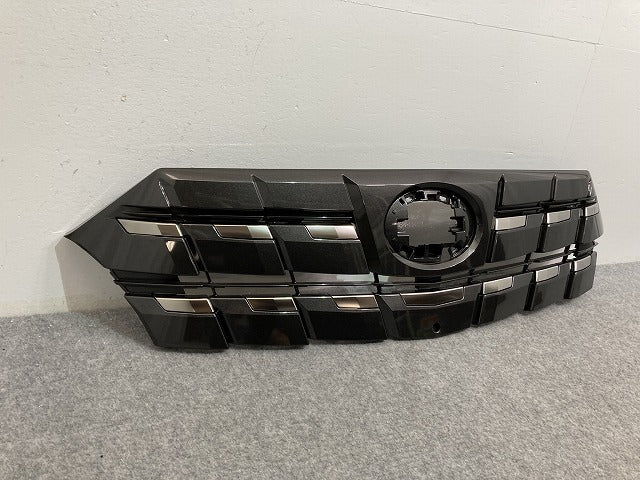 新車取り外し!アルファード 40系/AGH40W/AGH45W 純正 フロント グリル/ラジエーターグリル カメラ穴付 53111-V2010 トヨタ(134312)
