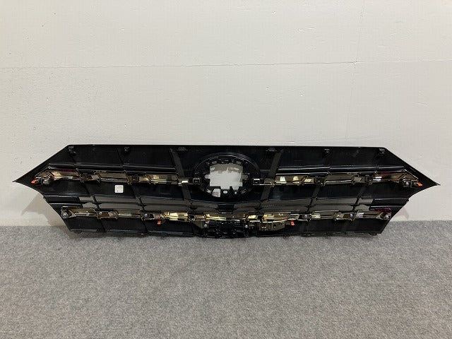 新車取り外し!アルファード 40系/AGH40W/AGH45W 純正 フロント グリル/ラジエーターグリル カメラ穴付 53111-V2010 トヨタ(134312)