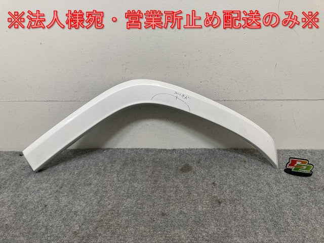 新車外し!ランドクルーザー/ランクル FJA300W/VJA300W 純正 左 リア クォーター/オーバーフェンダー 75606-60120/1/2 プレシャスホワイトパール 090(134324)