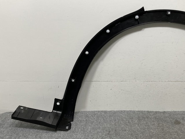 新車取り外し!クラウン/クロスオーバー TZSH35/AZSH35 純正 右 リア フェンダーアーチモール/オーバーフェンダー 75605-30210 素地 トヨタ(134326)