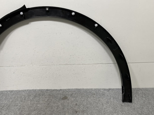 新車取り外し!クラウン/クロスオーバー TZSH35/AZSH35 純正 右 リア フェンダーアーチモール/オーバーフェンダー 75605-30210 素地 トヨタ(134326)