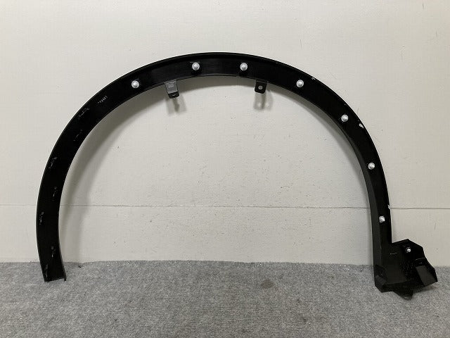 新車取り外し!クラウン/クロスオーバー TZSH35/AZSH35 純正 右 フロント フェンダーアーチモール/オーバーフェンダー 75601-30130 素地 トヨタ(134327)
