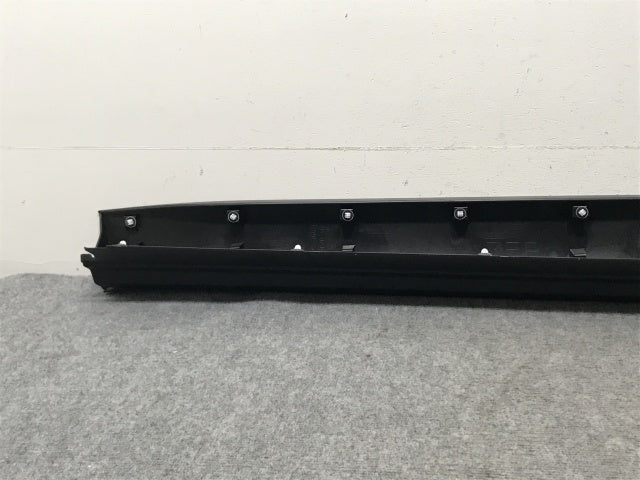 新車取り外し!クラウン/クロスオーバー TZSH35/AZSH35 純正 右 フロント サイドステップ/サイドスカート 75073-30020 素地 トヨタ(134350)