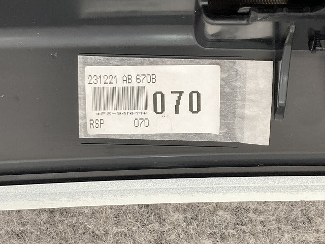 新車取り外し!ヴォクシー/ノア/S/Z 90系/ZWR90W/ZWR95W/MZRA90W/MZRA95W 純正 リア ルーフスポイラー/ウィング 76871-V1010 070(134354)