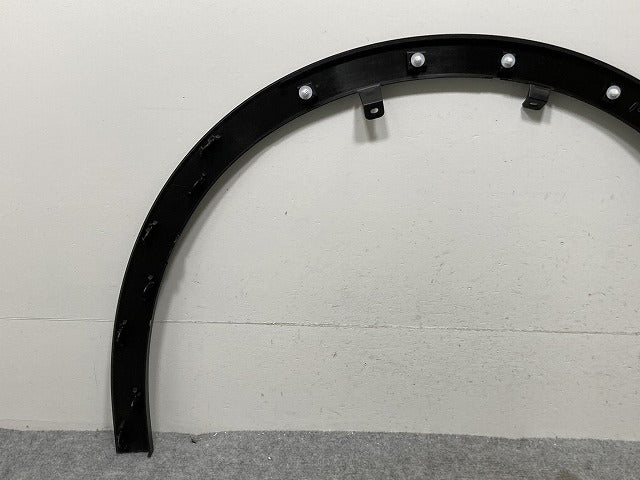 新車取り外し!クラウン/クロスオーバー TZSH35/AZSH35 純正 右 フロント フェンダーアーチモール/オーバーフェンダー 75601-30130 素地 トヨタ(134364)
