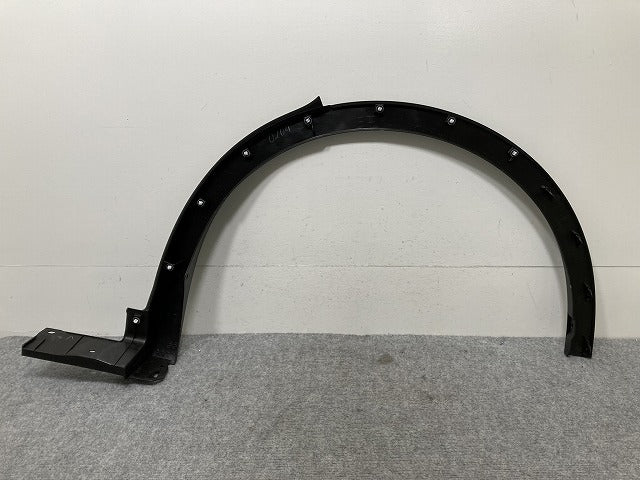 新車取り外し!クラウン/クロスオーバー TZSH35/AZSH35 純正 右 リア フェンダーアーチモール/オーバーフェンダー 75605-30210 素地 トヨタ(134365)