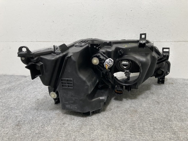 セレナ/ハイウェイスター/S/X/G/XV C27/GC27/GFC27/GNC27/GFNC27/HFC27/HC27 純正 前期 左 ヘッドライト LED レベ 100-23721(134385)