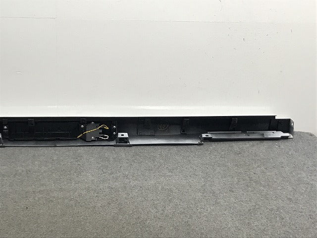 セレナ/ハイウェイスター ルキシオン e-POWER C28/NC28/FC28/FNC28/GC28/GFC 純正 左 サイドステップ/サイドスカート 76851 7DF0A QBE(134447)