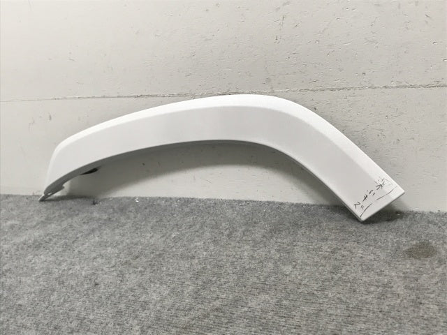 新車取り外し!ランドクルーザー/ランクル FJA300W/VJA300W 純正 左 リア ドア/オーバーフェンダー/フェンダーアーチモール 75078-60060(134452)