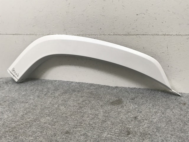 新車取り外し!ランドクルーザー/ランクル FJA300W/VJA300W 純正 右 リア ドア/オーバーフェンダー/フェンダーアーチモール 75077-60060/1/2 090(134453)