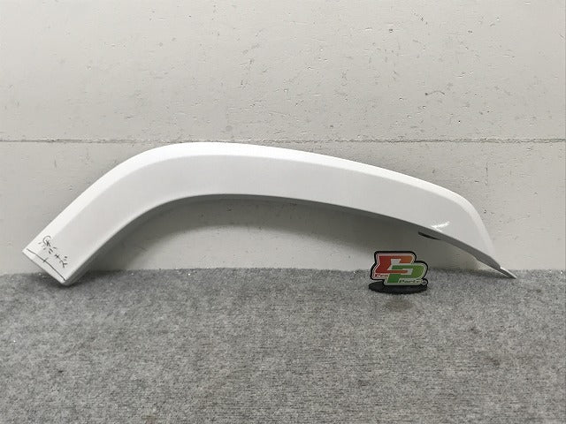 新車取り外し!ランドクルーザー/ランクル FJA300W/VJA300W 純正 右 リア ドア/オーバーフェンダー/フェンダーアーチモール 75077-60060/1/2 090(134454)