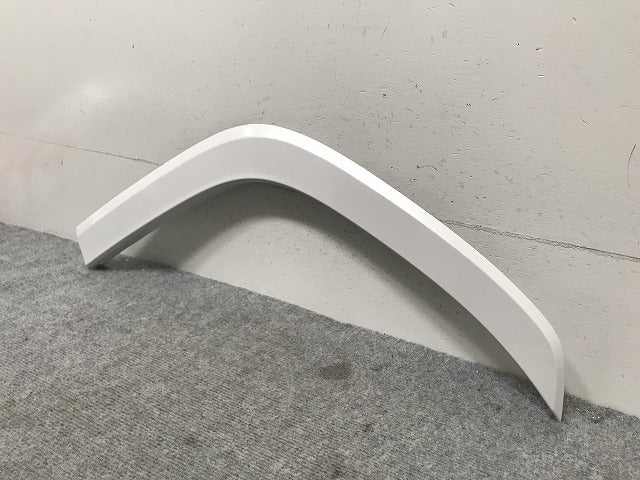 新車外し!ランドクルーザー/ランクル FJA300W/VJA300W 純正 左 リア クォーター/オーバーフェンダー/フェンダーアーチモール 75606-60120 ホワイト 090(134466)