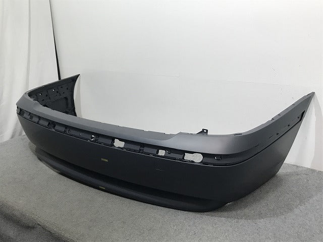 新品!7シリーズ E65/E66 純正 リア バンパー 51.12-8 223 255 51127042697 未塗装 BMW(134476)