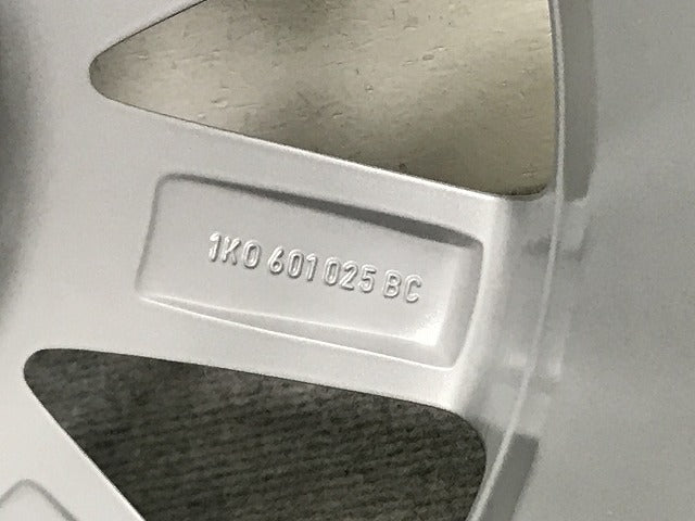 新品!ゴルフ5/GOLFⅤ 1K/2006-2010 純正 ホイール 1本 16x6.5J/ET50/5/112/ハブ57 1K0601025BC 1K0601025BC8Z8 フォルクスワーゲン(134481)