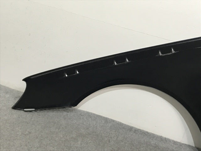 新品!CLKクラス C209/A209 純正 右 フロント フェンダー 209 880 04 18/A2098800418 未塗装 メルセデスベンツ(134482)
