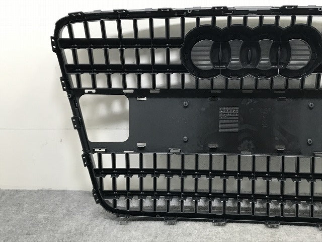 新品!Q7 4L系 純正 フロント グリル/ラジエーターグリル 4L0 853 651 A 4L0853651A1QP グレー メタリック アウディ(134500)