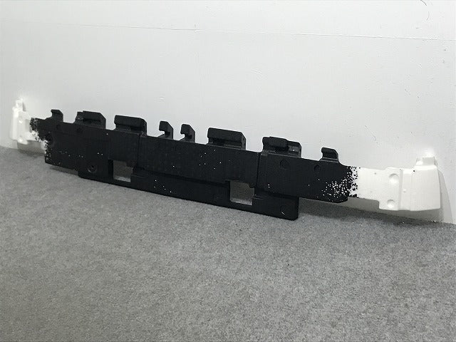 新品!S60 RB系 純正 リア バンパー エネルギーアブソーバー 8687451 3 V8687451 ボルボ(134503)