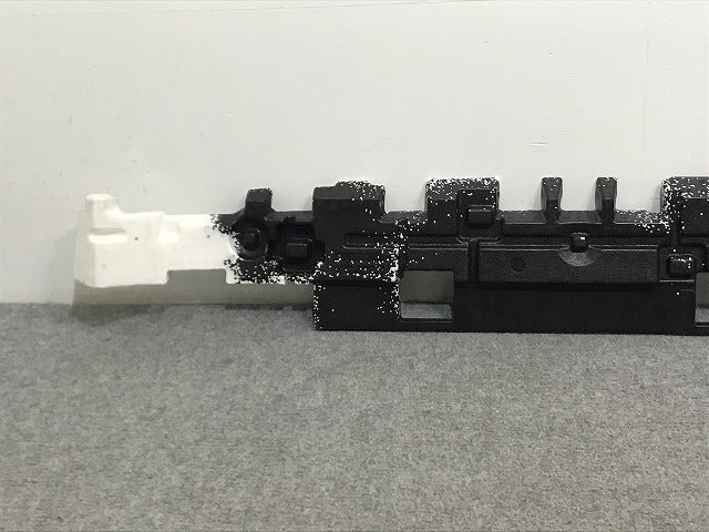 新品!S60 RB系 純正 リア バンパー エネルギーアブソーバー 8687451 2 V8687451 ボルボ(134506)