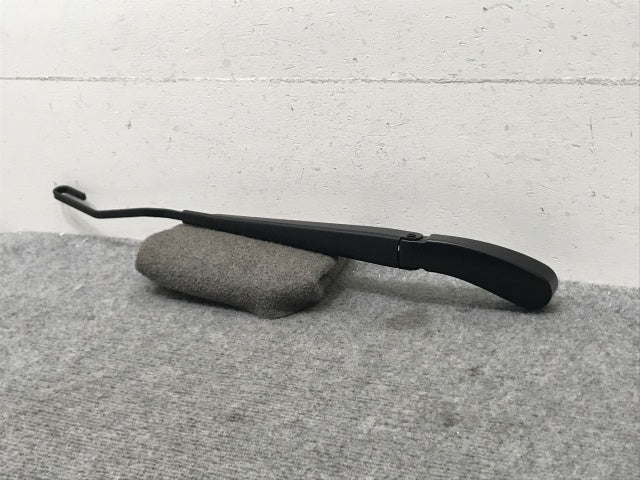 新品!V70(285)/S60 SB系 純正 前期 右 フロント ワイパーアーム 8624267 8624267 未塗装 ボルボ(134510)