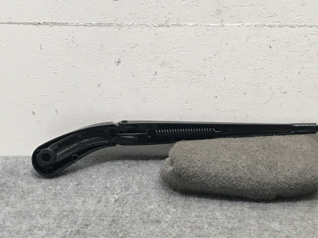 新品!V70(285)/S60 SB系 純正 前期 右 フロント ワイパーアーム 8624267 8624267 未塗装 ボルボ(134510)