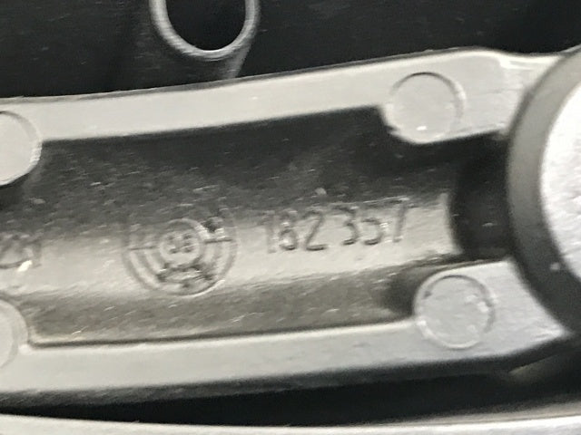 新品!V70(285)/S60 SB系 純正 前期 右 フロント ワイパーアーム 8624267 8624267 未塗装 ボルボ(134510)