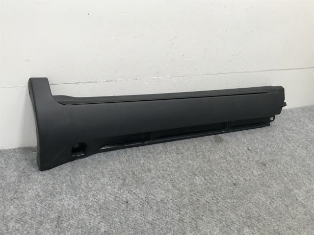 新品!V70 SB系 純正 前期 右 リア ドア サイドステップ/サイドスカート カバー/下部 30698367 30698367 素地 ボルボ(134513)