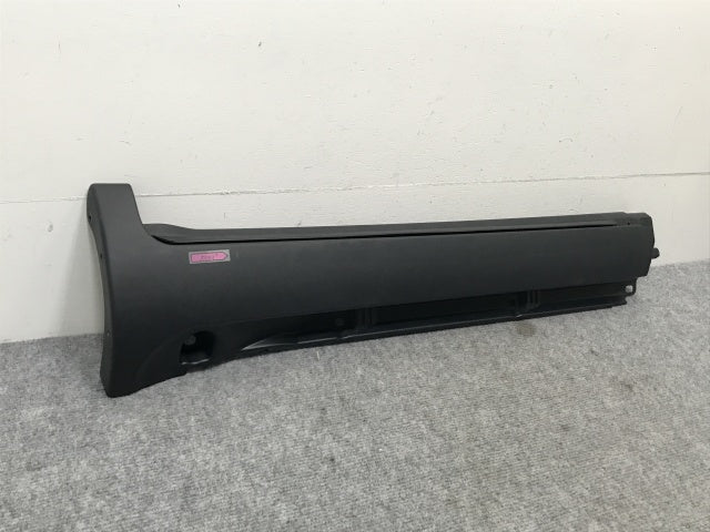 新品!V70 SB系 純正 前期 右 リア ドア サイドステップ/サイドスカート カバー/下部 30698367 30698367 素地 ボルボ(134514)