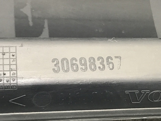 新品!V70 SB系 純正 前期 右 リア ドア サイドステップ/サイドスカート カバー/下部 30698367 30698367 素地 ボルボ(134514)