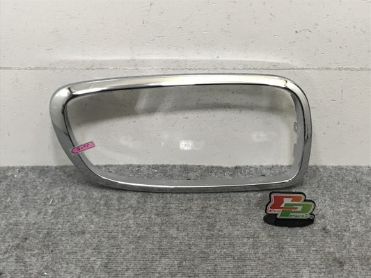 新品!7シリーズ E65/E66 純正 右 フロント グリルメッキガーニッシュ/グリルメッキモール 51.13 7 145 740 51137145740 BMW(134518)