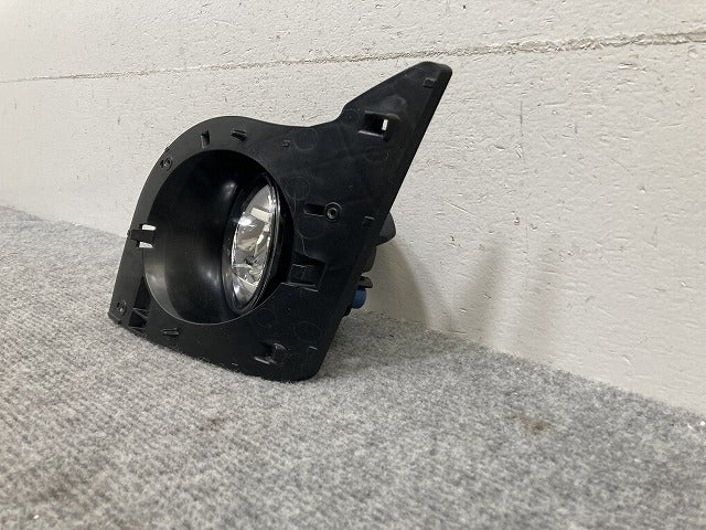 ダイハツ/トヨタ/ホンダ/スバル/スズキ 汎用 LA150S/M900A/ZN6/JF1/ZC6/MK53S MR52S 純正 左 フォグランプ LED KOITO 114-11092(134521)