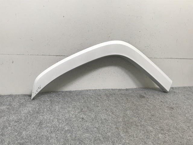新車取り外し!ランドクルーザー/ランクル FJA300W/VJA300W 純正 右 リア クォーター/オーバーフェンダー/アーチモール 75605-60120(134522)
