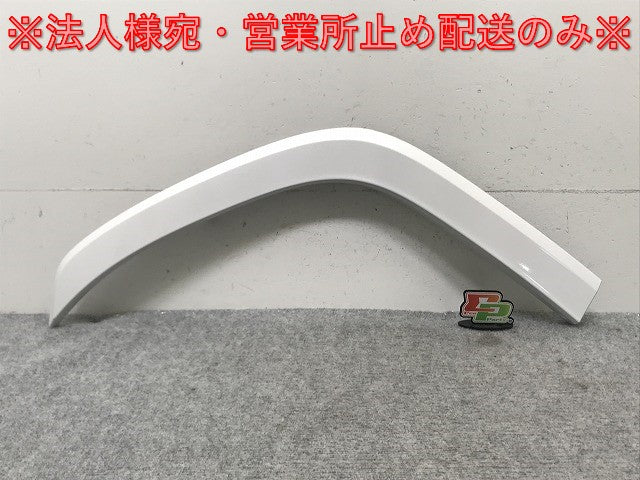 新車取り外し!ランドクルーザー/ランクル FJA300W/VJA300W 純正 右 リア クォーター/オーバーフェンダー/アーチモール 75605-60120(134523)