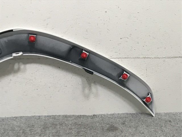 新車取り外し!ランドクルーザー/ランクル FJA300W/VJA300W 純正 右 リア クォーター/オーバーフェンダー/アーチモール 75605-60120(134523)