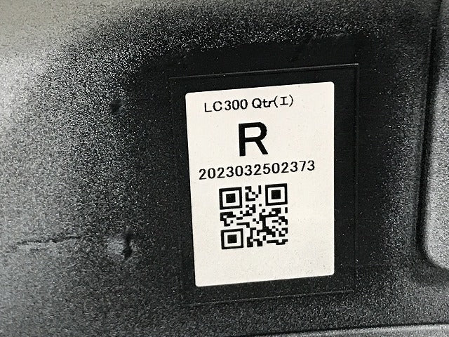 新車取り外し!ランドクルーザー/ランクル FJA300W/VJA300W 純正 右 リア クォーター/オーバーフェンダー/アーチモール 75605-60120(134523)