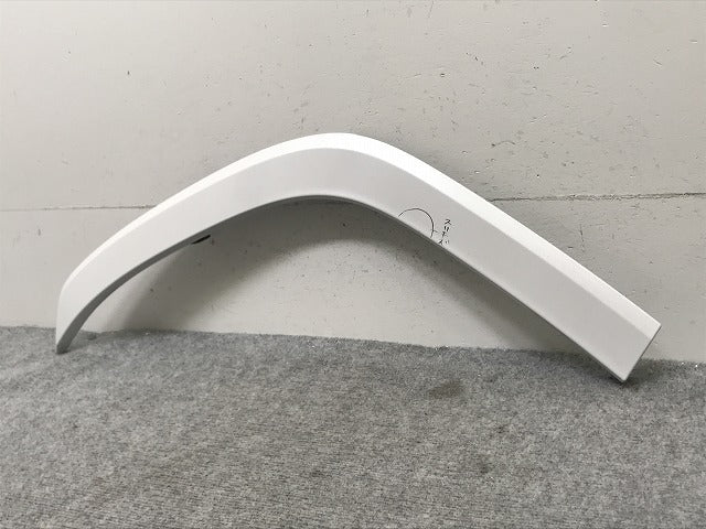 新車取り外し!ランドクルーザー/ランクル FJA300W/VJA300W 純正 右 リア クォーター/オーバーフェンダー/アーチモール 75605-60120(134524)
