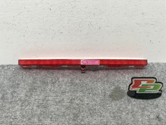 新品!A4(B6/B7) 8E系 純正 ハイマウントストップランプ/テールランプ/ライト/レンズ LED 8E5 945 097 8E5945097C アウディ(134560)