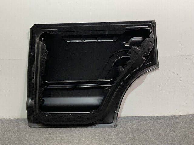 新品!トゥアレグ 7L系/2003-2010 純正 右 リア ドア 7L0833112 7L0833056M 未塗装 フォルクスワーゲン(134565)