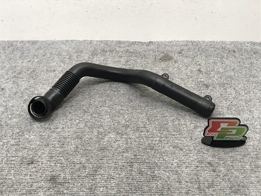 新品!A4(B6/B7) 8E系 純正 エアパイプ/チューブ 06B 129657C 06B129657C アウディ(134596)