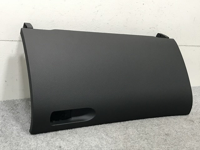 新品!A4(B6) 8E系 純正 グローブボックス リッド 8E28571246PS アウディ(134601)