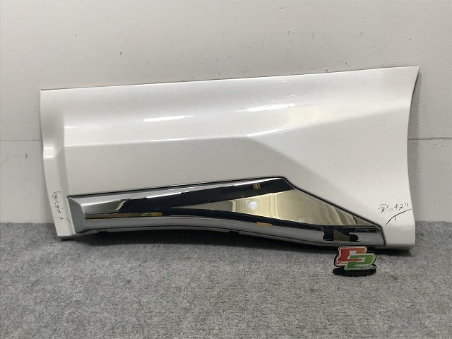 ハリアー 80系/MXUA80/MXUA85/AXUH80/AXUH85 純正 左 リア ドア サイドパネル リテーナー付 D2611-63110/210 D2611-63110-A0(134618)